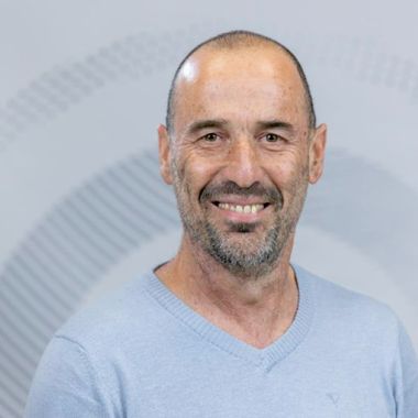 Professor Tomer Einat