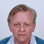 Dr. Peter  Nelissen