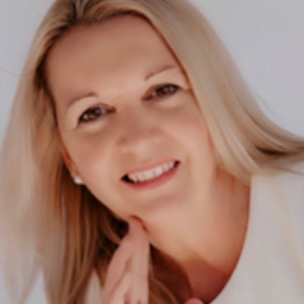 PID038 - Helen Glazebrook.png