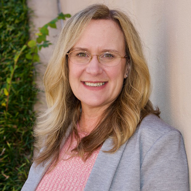 Dr Shelley Johnson
