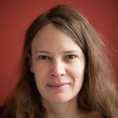 Dr Hildegard Sint