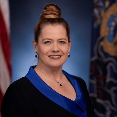 Dr Laurel Harry