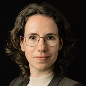 Dr. Esther van Ginneken